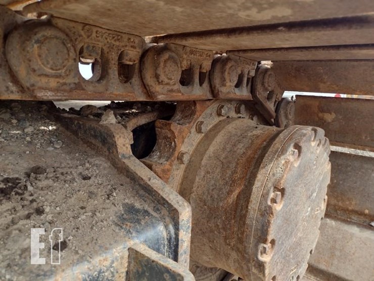 2017-deere-130g-image-27