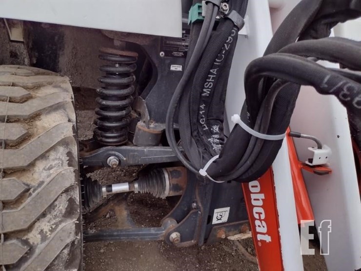 2022-bobcat-toolcat-uw56-image-29