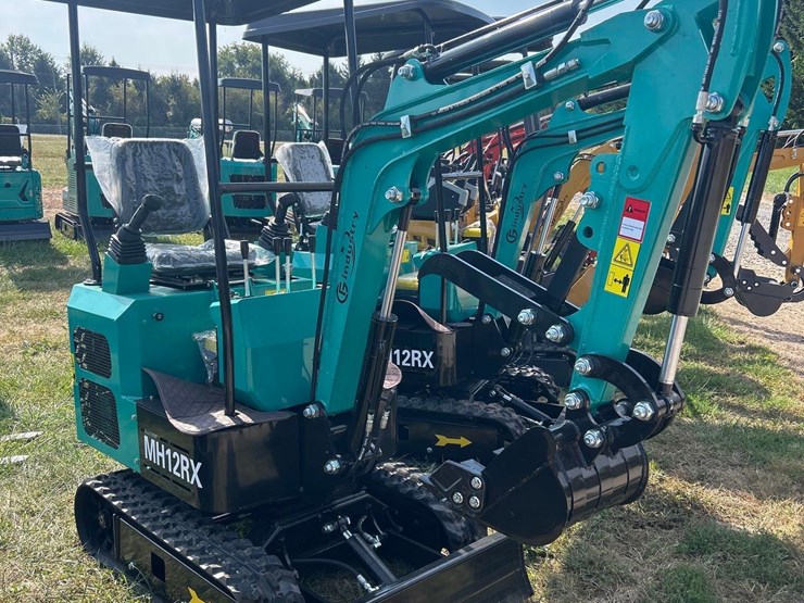 unused-cfg-industrial-mh12rx-mini-excavator-image-1