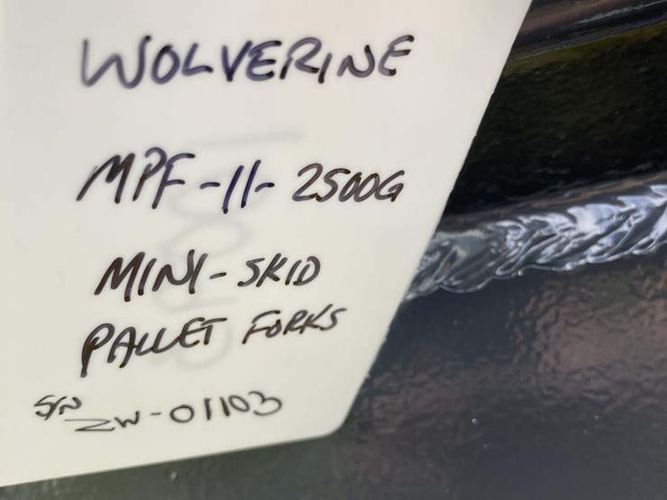 wolverine-mpf-11-2500g-mini-skid-pallet-forks-image-3
