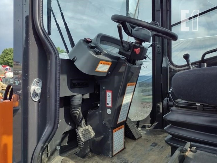 2023-hitachi-zw80-5b-image-11
