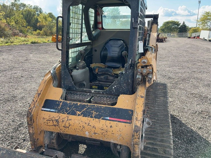 2005-caterpillar-257b-image-19