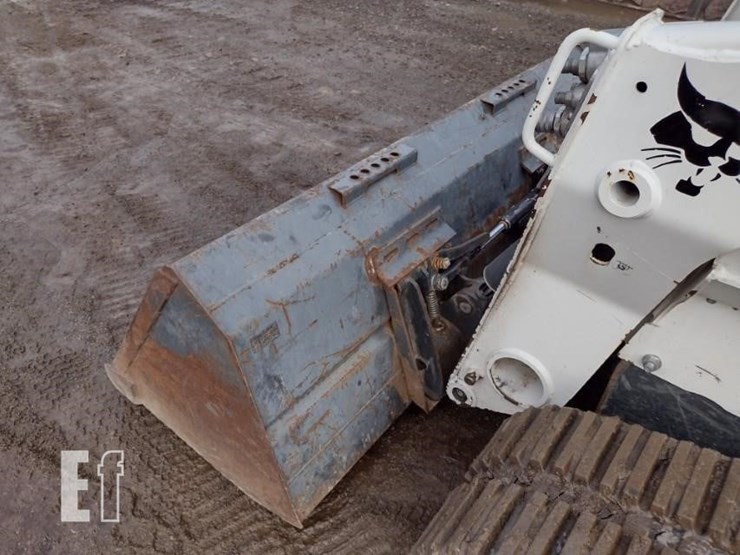 2021-bobcat-t870-image-19