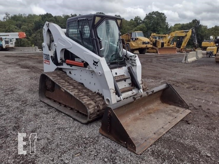 2007-bobcat-t300-image-39