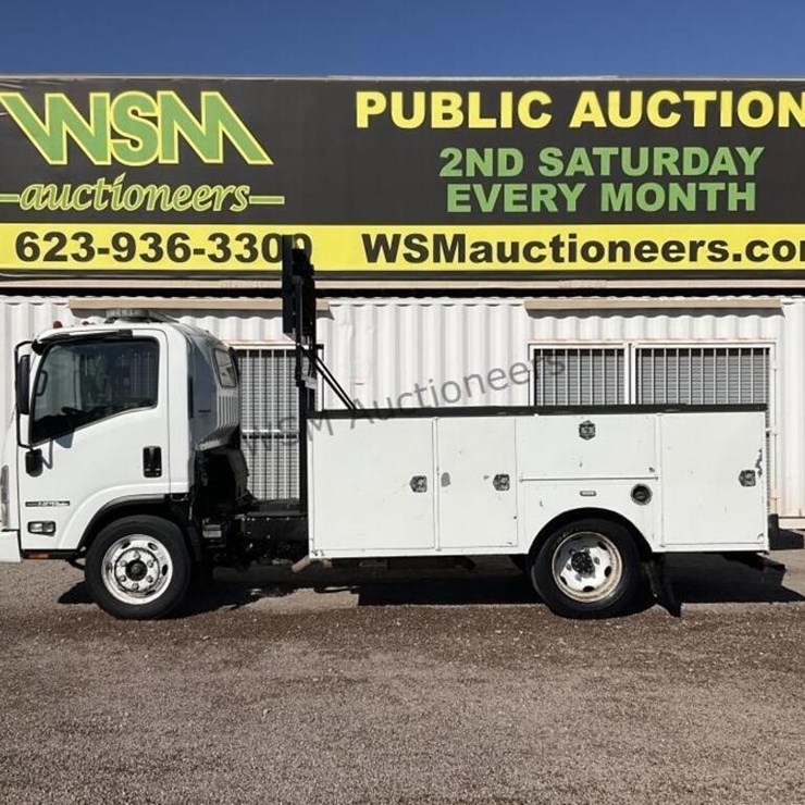 2015 ISUZU NPR