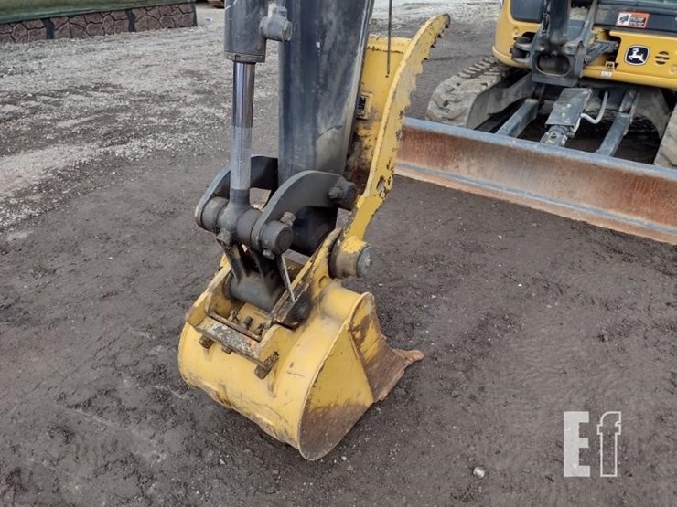 2022-deere-35g-image-18