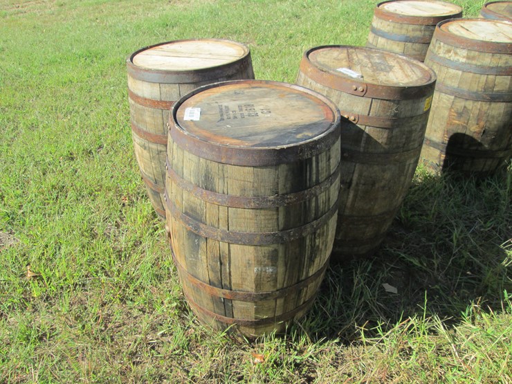 #29432-•-lot-of-(3)-whiskey-barrels-image-2