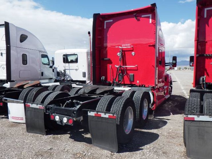 2020-kenworth-t680-image-6