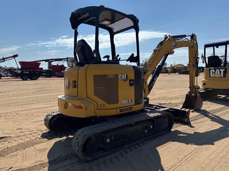 2022-caterpillar-303.5-image-6