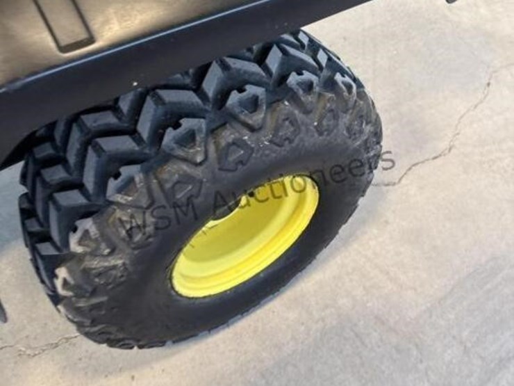 john-deere-gator-tx-image-12
