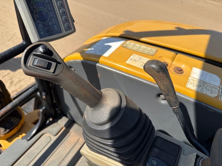 2018-caterpillar-303.5e2-cr-image-32