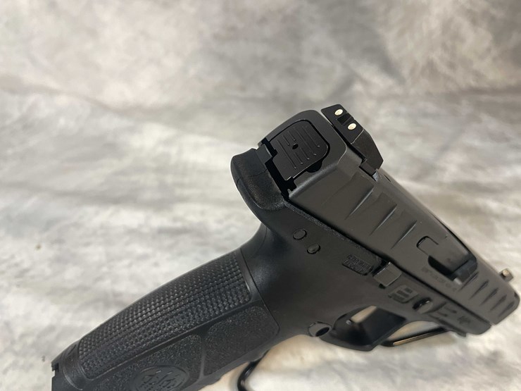 #4795-•-beretta-apx-9mm-luger-pistol,-sn:-a126539x-image-8