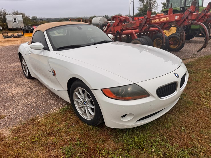 #5479-•-2003-bmw-z4-(arcadia,-wi)-(title-in-delay)-image-3