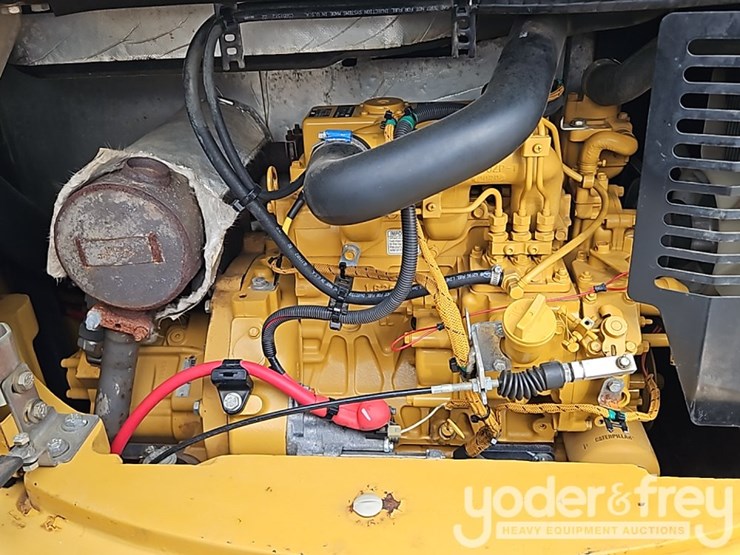 2013-caterpillar-303-image-30