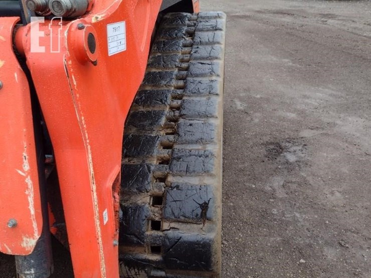 2012-kubota-svl90-image-26