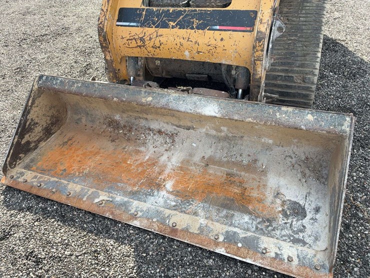 2005-caterpillar-257b-image-18