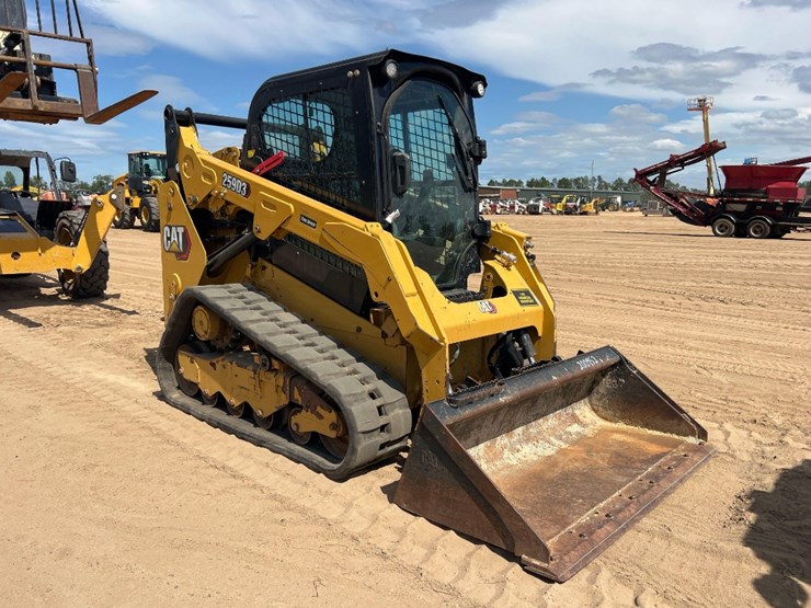 2020-caterpillar-259d3-image-6