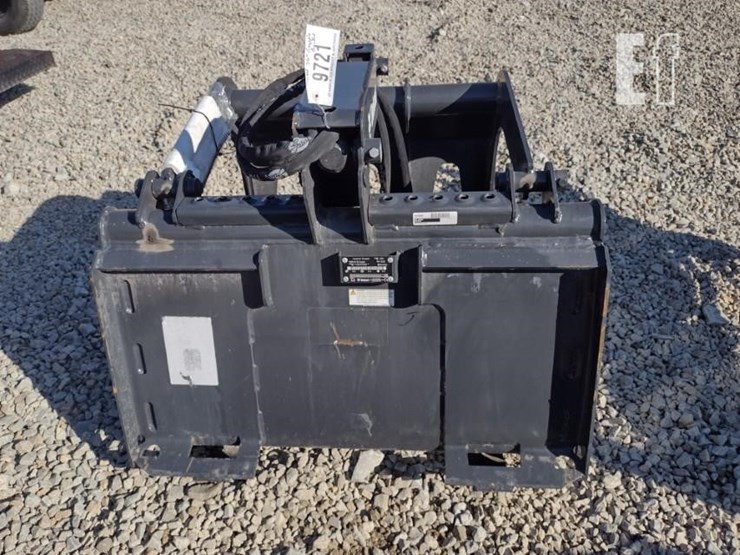 23-bobcat-36-inch-grapple-bucket-image-4