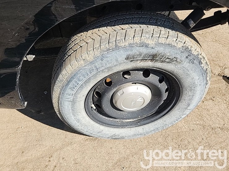 2019-ford-f150-image-11