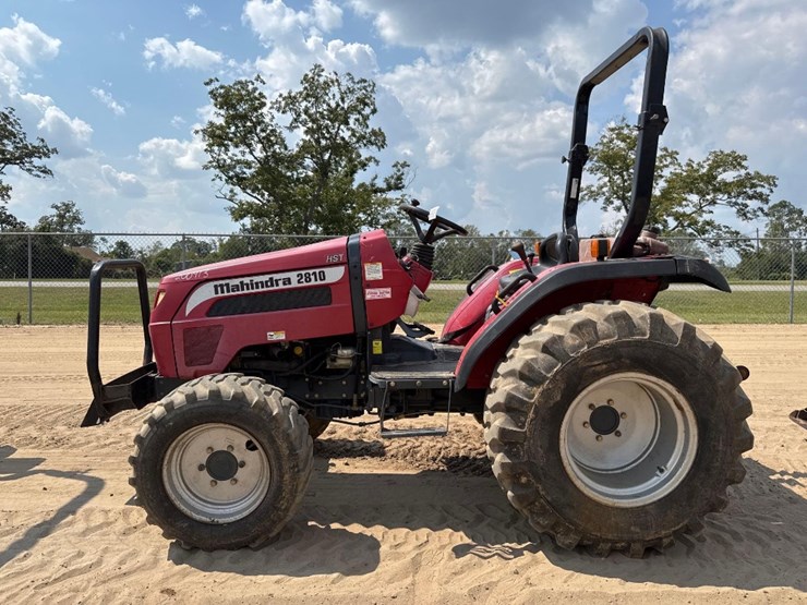 mahindra-2810-image-1