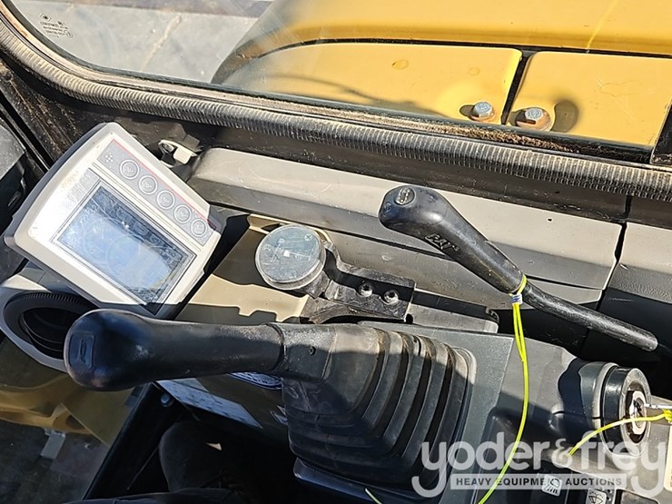 2014-caterpillar-305e-cr-image-36