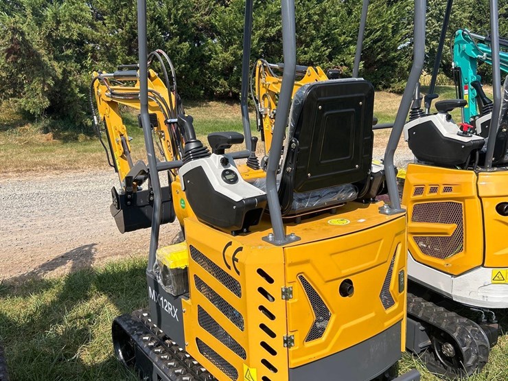 unused-cfg-industrial-mx12rx-mini-excavator-image-3