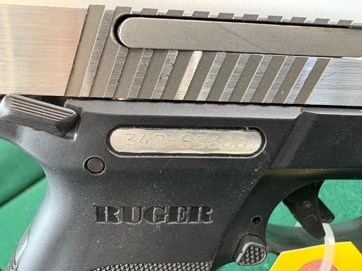 ruger-sr40-40-s&w-pistol-image-6