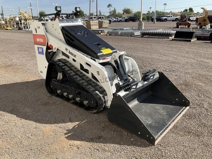 2018-bobcat-mt85-image-4