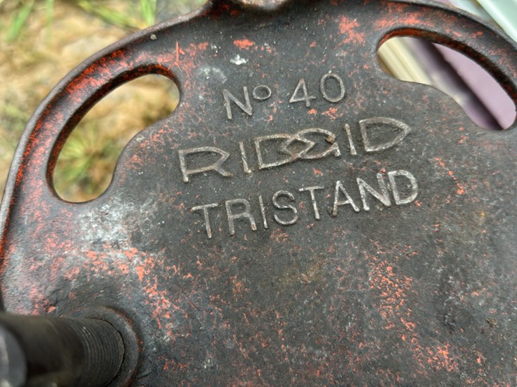 #154-•-pipe-threader-image-5
