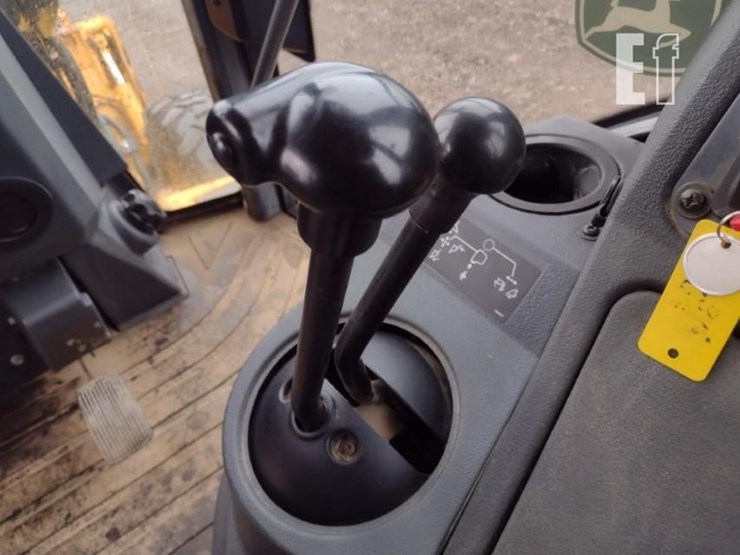 2015-deere-310k-image-8