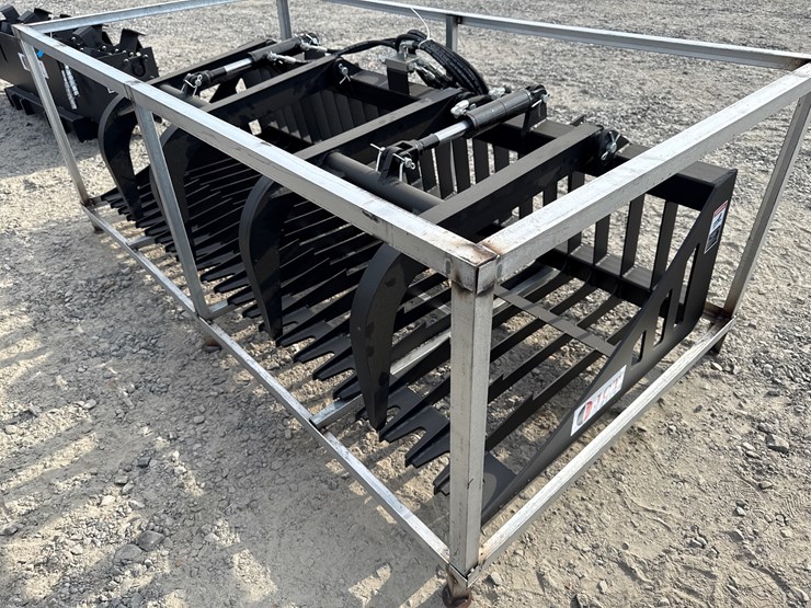 #2080-•-unused-jct-7'-skid-steer-rock-grapple-bucket-inv#-27496-image-2