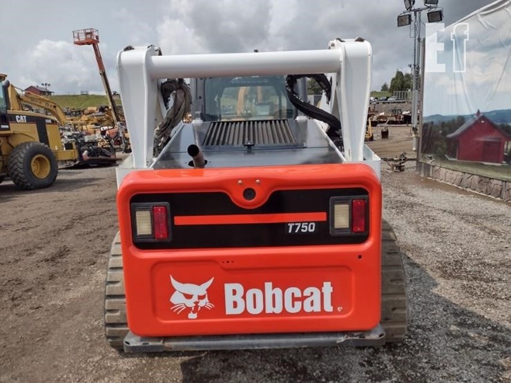 2012-bobcat-t750-image-4