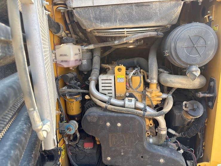 2023-caterpillar-259d3-image-19