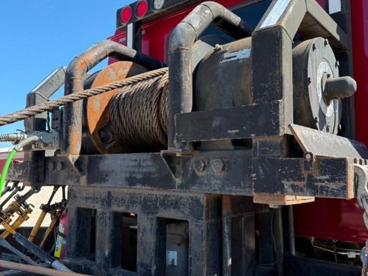 2020-western-star-4900sb-image-26