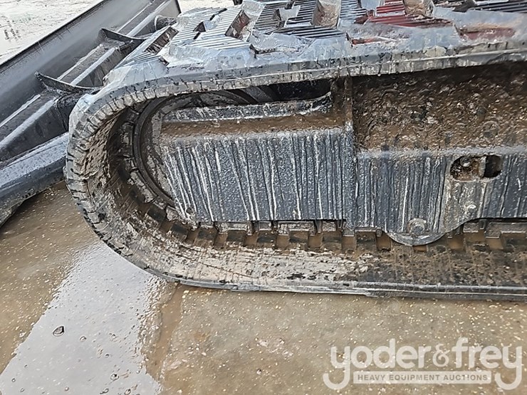2012-kubota-kx161-image-22