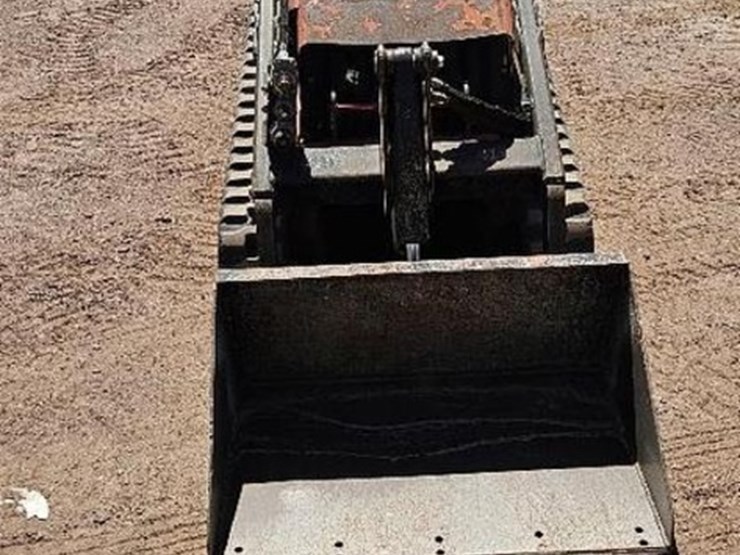 2014-ditch-witch-sk750-image-3