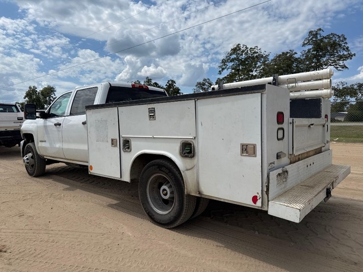 2016-chevrolet-3500hd-image-8