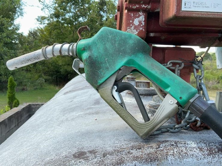 #202-•-fuel-tank-image-13