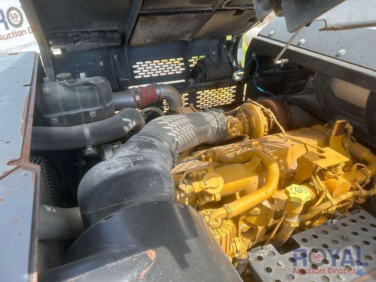 2018-deere-470g-lc-image-17