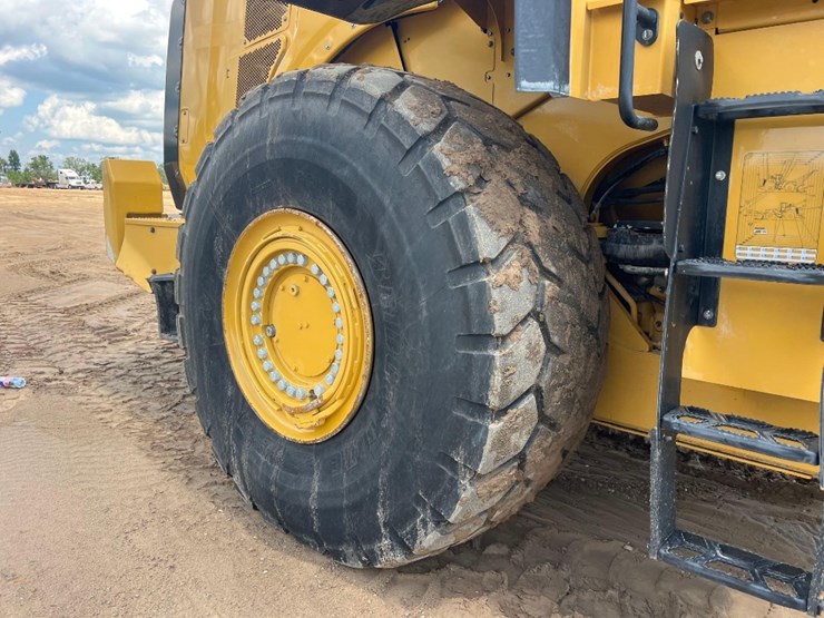 2022-caterpillar-980-image-28