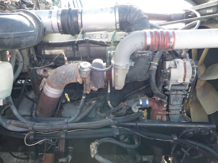 2000-peterbilt-379-image-22