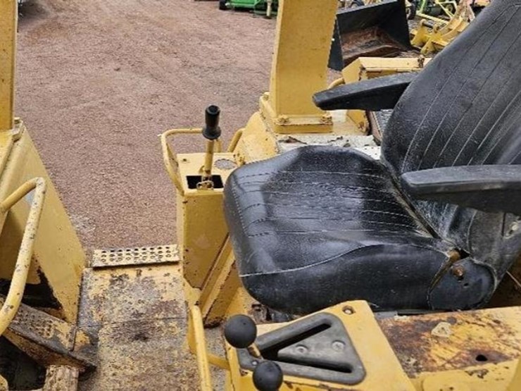 1981-caterpillar-953-image-19