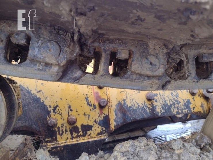 1997-deere-750c-image-34
