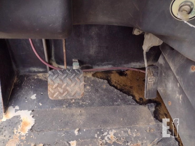 2013-caterpillar-tl642c-image-7