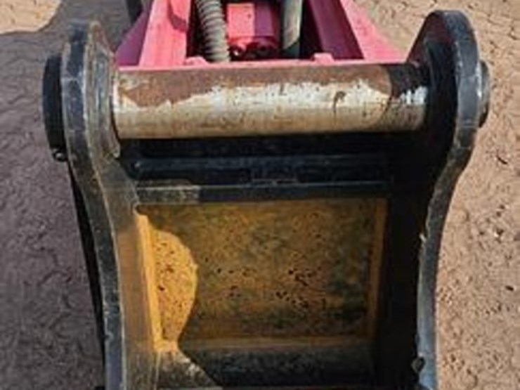excavator-hydraulic-hammer-image-6
