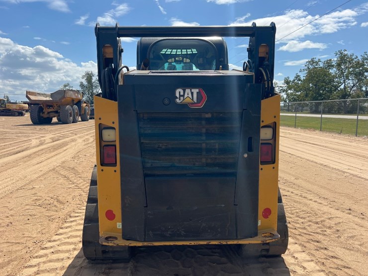 2020-caterpillar-259d3-image-3