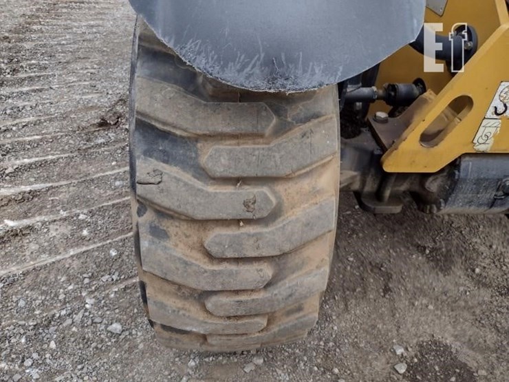 2010-caterpillar-th255-image-22