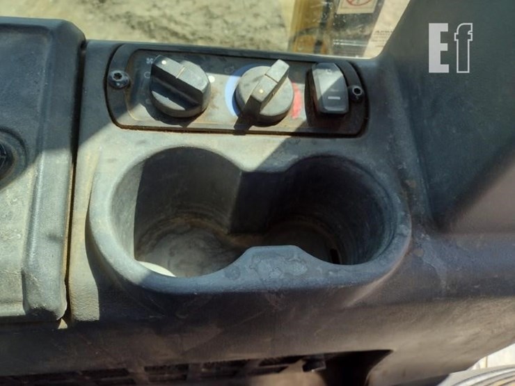 2021-caterpillar-d3-image-13