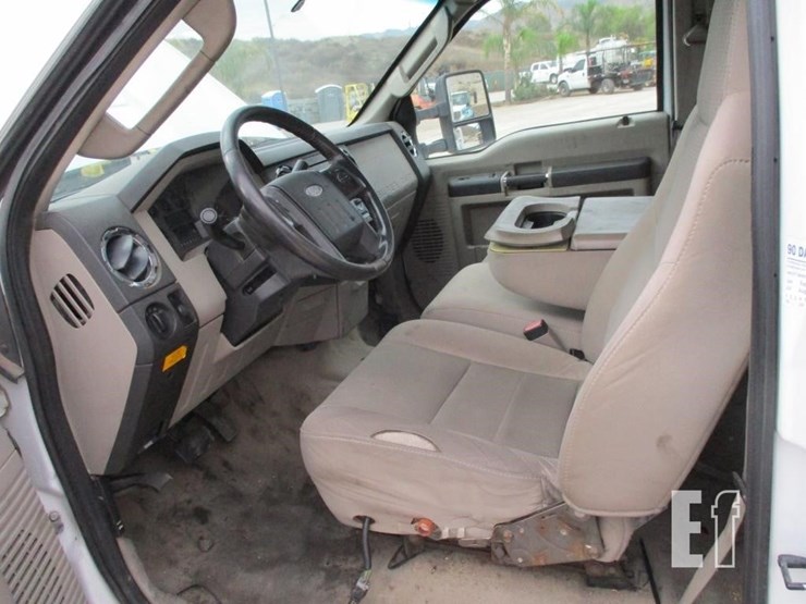 2008-ford-f550-image-7