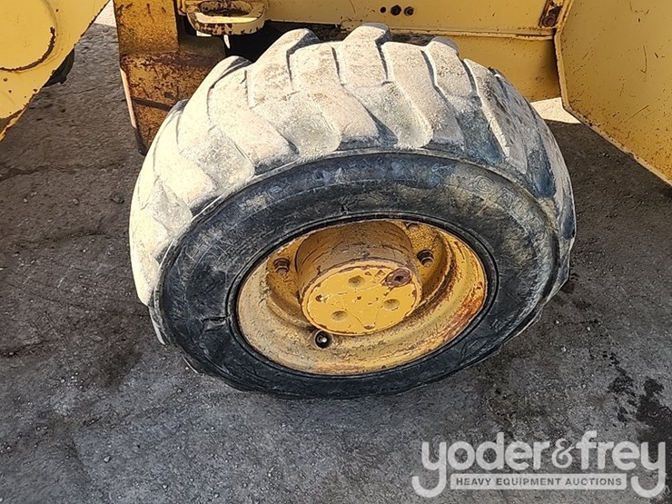1996-john-deere-310d-image-10